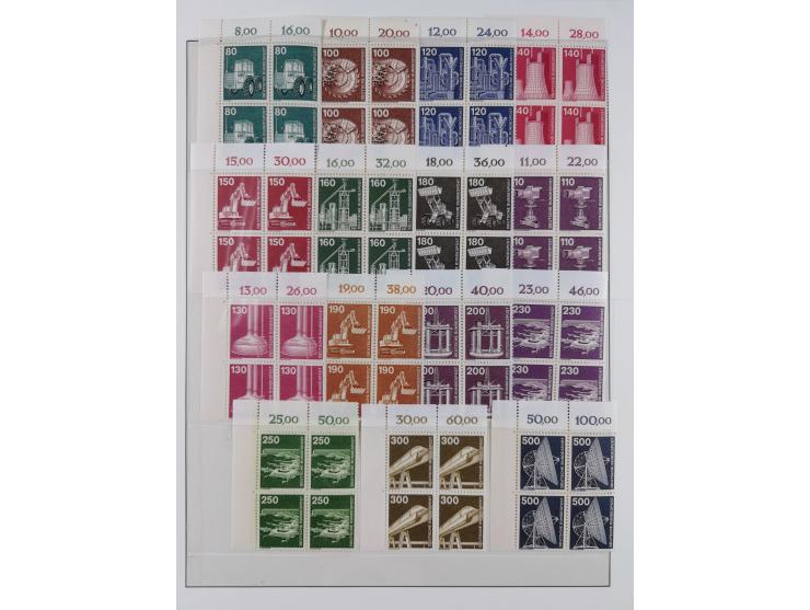 1951/94, postfrische Sammlung Dauerserien, dabei Posthorn in waagerechten oder senkrechten Paaren mit 3 Attesten und 6 Befund