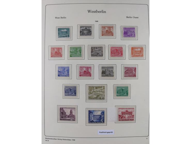 1948/90, postfrische komplette Sammlung Berlin im Vordruck-Album, dabei Besonderheiten wie Mi. 33 verschobener Aufdruck, gepr
