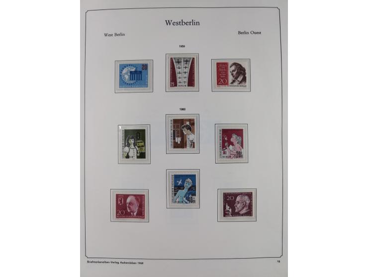 1948/90, postfrische komplette Sammlung Berlin im Vordruck-Album, dabei Besonderheiten wie Mi. 33 verschobener Aufdruck, gepr