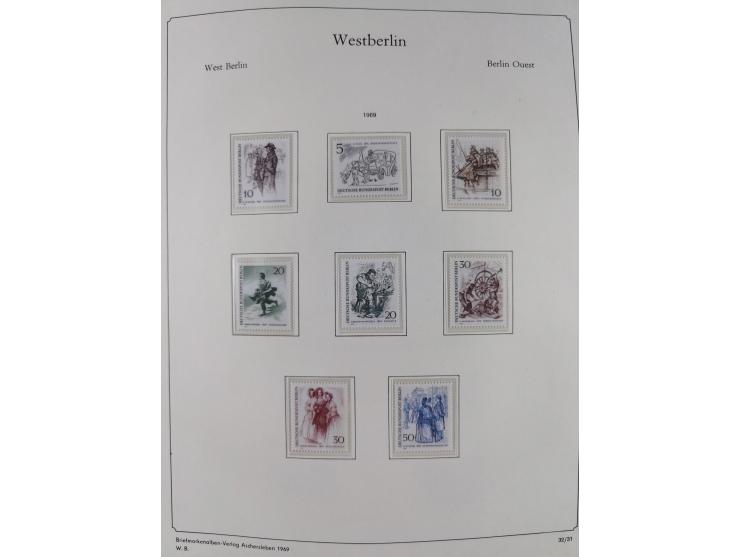 1948/90, postfrische komplette Sammlung Berlin im Vordruck-Album, dabei Besonderheiten wie Mi. 33 verschobener Aufdruck, gepr