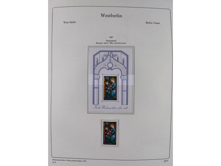 1948/90, postfrische komplette Sammlung Berlin im Vordruck-Album, dabei Besonderheiten wie Mi. 33 verschobener Aufdruck, gepr