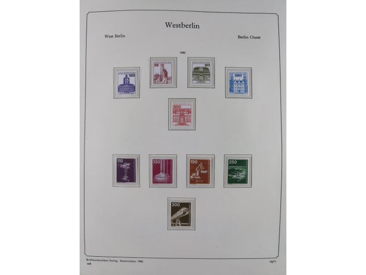 1948/90, postfrische komplette Sammlung Berlin im Vordruck-Album, dabei Besonderheiten wie Mi. 33 verschobener Aufdruck, gepr