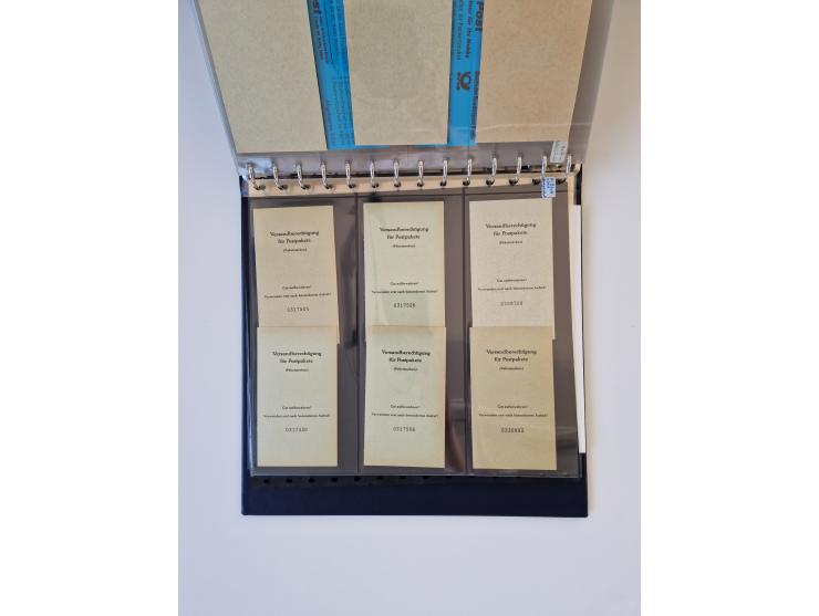 1960/2000, umfangreiche Sammlung der postfrischen Markenheftchen von Bund/Berlin in 19 SAFE-Ringbindern, sehr spezialisiert u