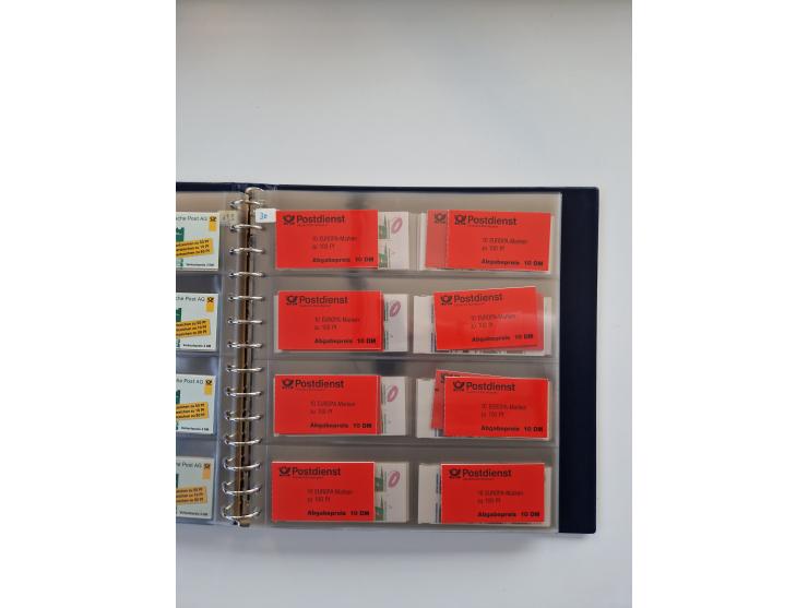 1960/2000, umfangreiche Sammlung der postfrischen Markenheftchen von Bund/Berlin in 19 SAFE-Ringbindern, sehr spezialisiert u