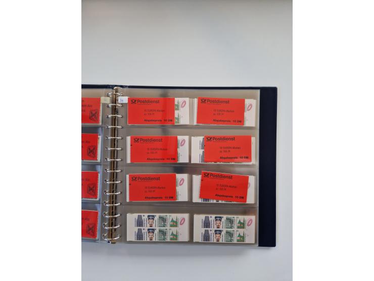 1960/2000, umfangreiche Sammlung der postfrischen Markenheftchen von Bund/Berlin in 19 SAFE-Ringbindern, sehr spezialisiert u
