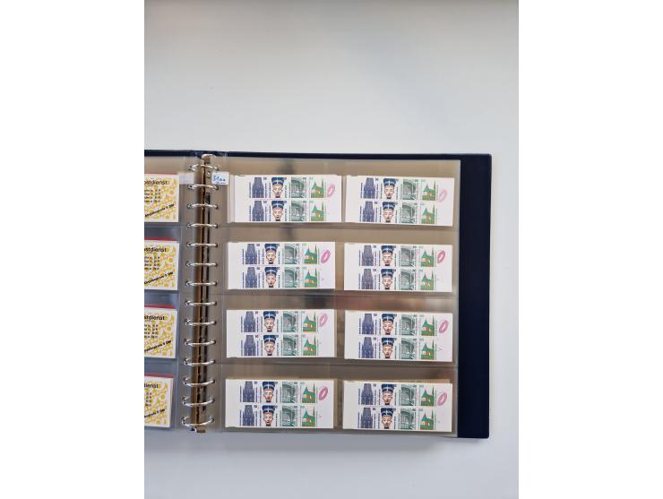 1960/2000, umfangreiche Sammlung der postfrischen Markenheftchen von Bund/Berlin in 19 SAFE-Ringbindern, sehr spezialisiert u