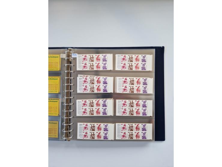 1960/2000, umfangreiche Sammlung der postfrischen Markenheftchen von Bund/Berlin in 19 SAFE-Ringbindern, sehr spezialisiert u