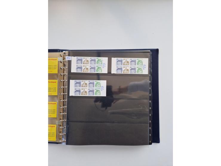 1960/2000, umfangreiche Sammlung der postfrischen Markenheftchen von Bund/Berlin in 19 SAFE-Ringbindern, sehr spezialisiert u