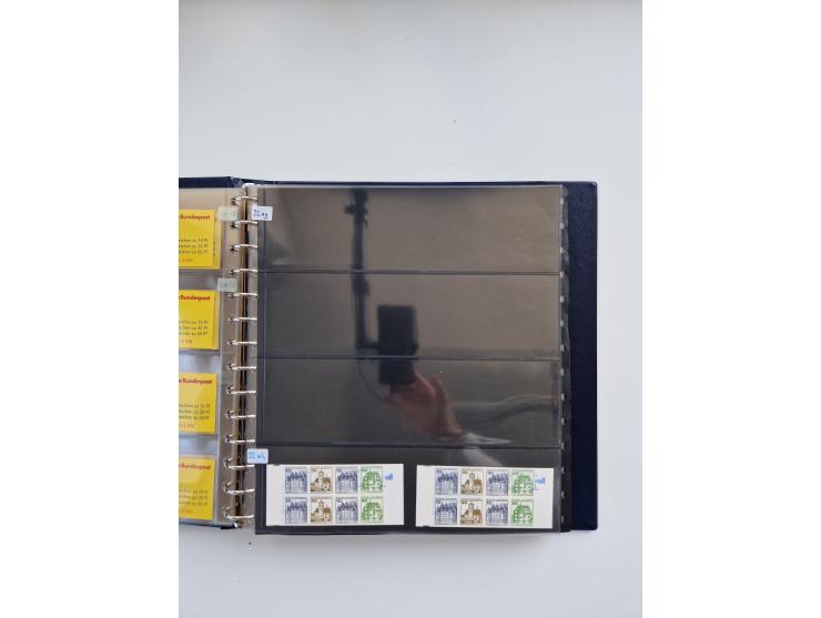 1960/2000, umfangreiche Sammlung der postfrischen Markenheftchen von Bund/Berlin in 19 SAFE-Ringbindern, sehr spezialisiert u