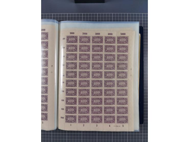 1922, meist postfrische Sammlung mit 100 Bogen ex Mi.-Nr. 246-57, teils sign. INFLA Berlin, in guter Erhaltung, teils übliche