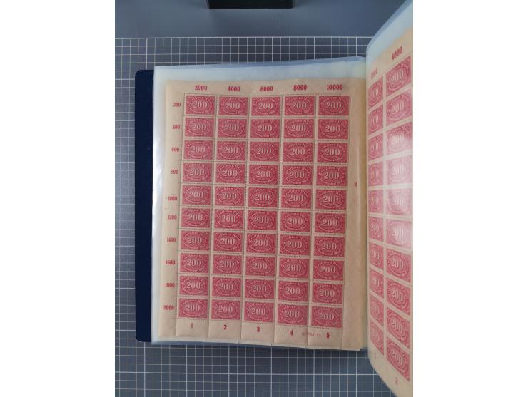 1922, meist postfrische Sammlung mit 100 Bogen ex Mi.-Nr. 246-57, teils sign. INFLA Berlin, in guter Erhaltung, teils übliche