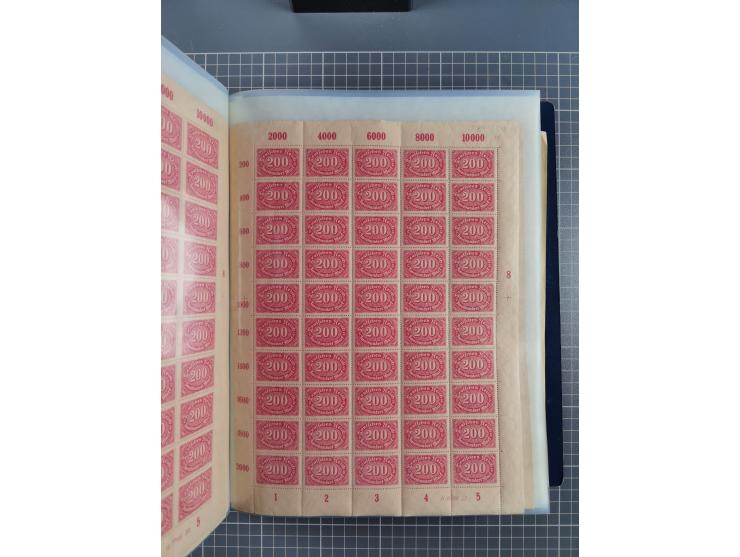 1922, meist postfrische Sammlung mit 100 Bogen ex Mi.-Nr. 246-57, teils sign. INFLA Berlin, in guter Erhaltung, teils übliche