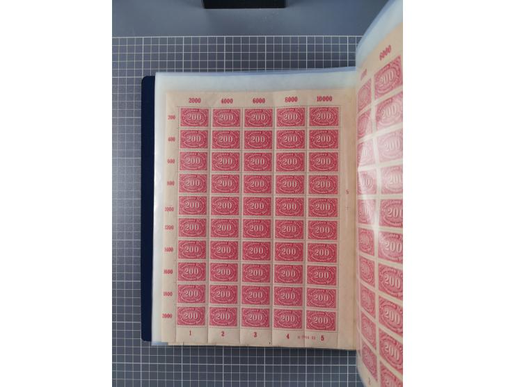 1922, meist postfrische Sammlung mit 100 Bogen ex Mi.-Nr. 246-57, teils sign. INFLA Berlin, in guter Erhaltung, teils übliche