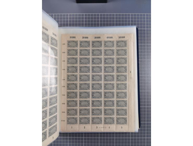 1922, meist postfrische Sammlung mit 100 Bogen ex Mi.-Nr. 246-57, teils sign. INFLA Berlin, in guter Erhaltung, teils übliche