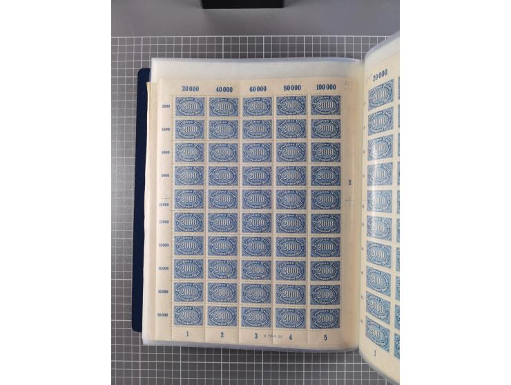 1922, meist postfrische Sammlung mit 100 Bogen ex Mi.-Nr. 246-57, teils sign. INFLA Berlin, in guter Erhaltung, teils übliche