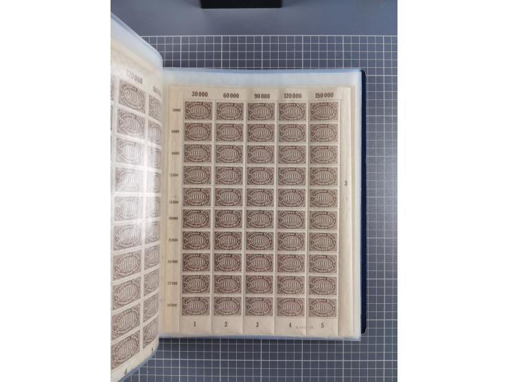 1922, meist postfrische Sammlung mit 100 Bogen ex Mi.-Nr. 246-57, teils sign. INFLA Berlin, in guter Erhaltung, teils übliche