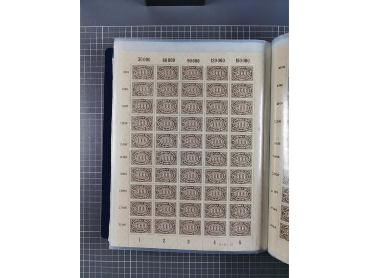 1922, meist postfrische Sammlung mit 100 Bogen ex Mi.-Nr. 246-57, teils sign. INFLA Berlin, in guter Erhaltung, teils übliche