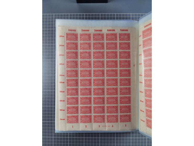 1922, meist postfrische Sammlung mit 100 Bogen ex Mi.-Nr. 246-57, teils sign. INFLA Berlin, in guter Erhaltung, teils übliche