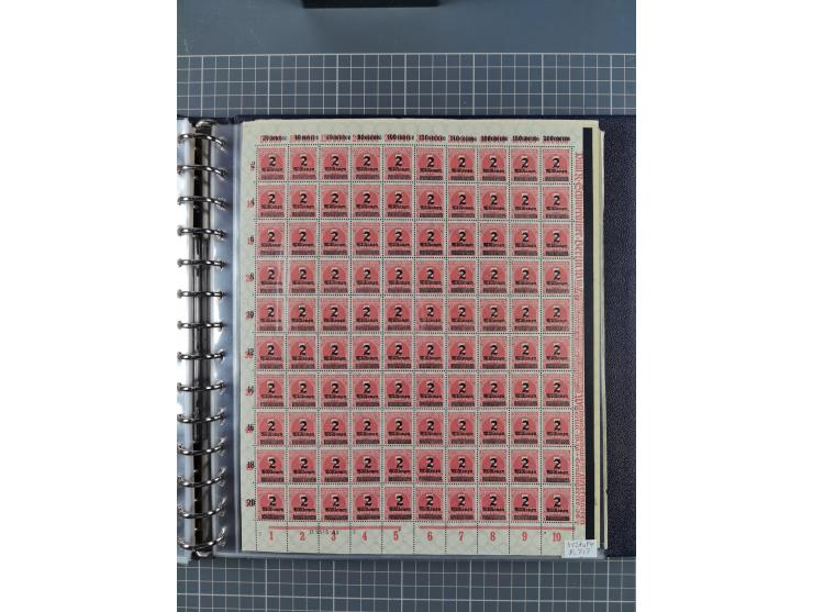 1919/23, meist postfrische Sammlung mit über 200 Bögen, bis auf wenige aufgetrennte Exemplare in kpl. Bogen, dabei auch etwas