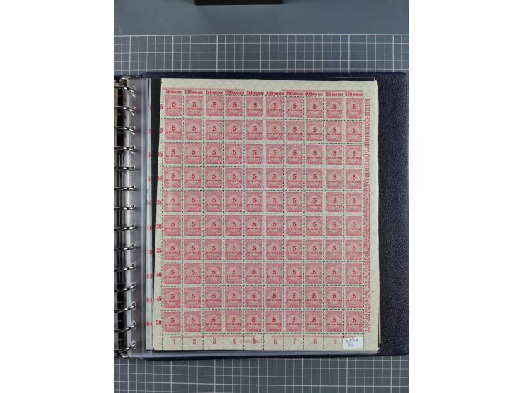 1919/23, meist postfrische Sammlung mit über 200 Bögen, bis auf wenige aufgetrennte Exemplare in kpl. Bogen, dabei auch etwas