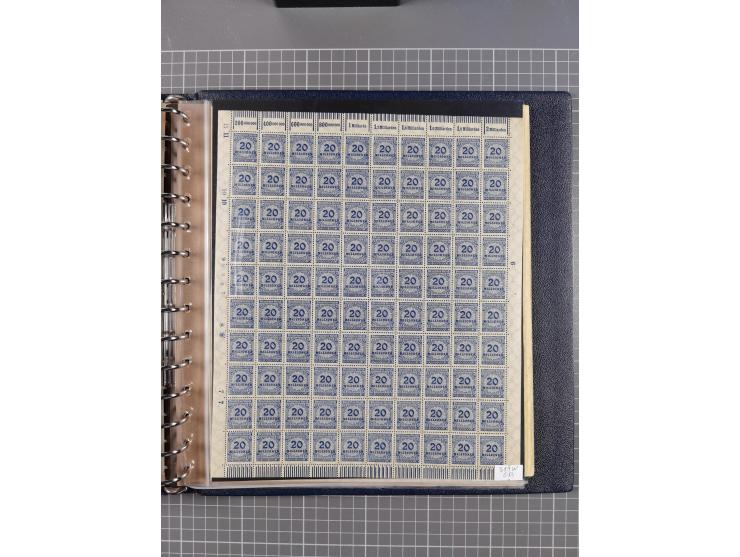 1919/23, meist postfrische Sammlung mit über 200 Bögen, bis auf wenige aufgetrennte Exemplare in kpl. Bogen, dabei auch etwas