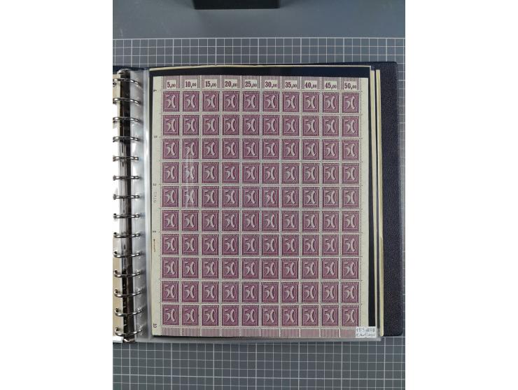 1919/23, meist postfrische Sammlung mit über 200 Bögen, bis auf wenige aufgetrennte Exemplare in kpl. Bogen, dabei auch etwas