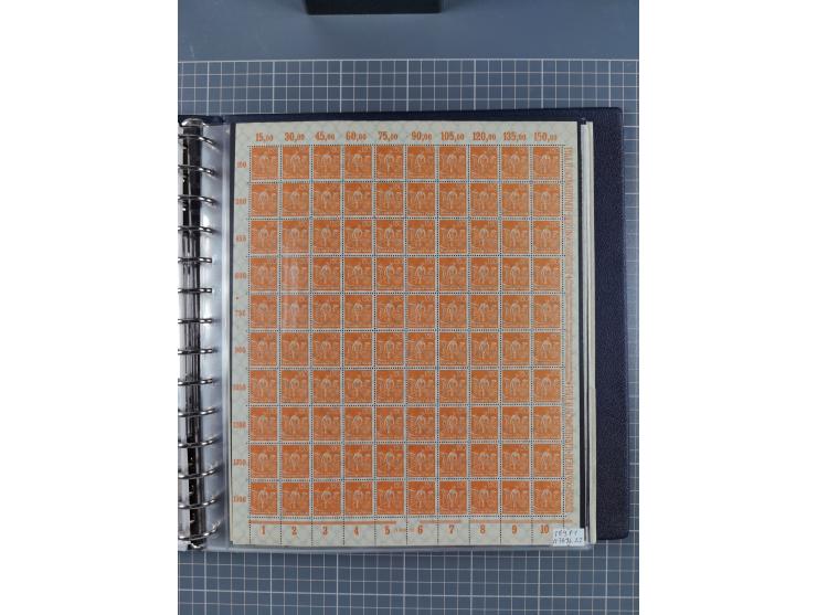 1919/23, meist postfrische Sammlung mit über 200 Bögen, bis auf wenige aufgetrennte Exemplare in kpl. Bogen, dabei auch etwas