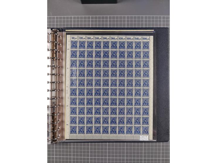 1919/23, meist postfrische Sammlung mit über 200 Bögen, bis auf wenige aufgetrennte Exemplare in kpl. Bogen, dabei auch etwas