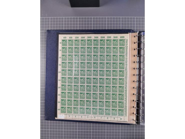 1919/23, meist postfrische Sammlung mit über 200 Bögen, bis auf wenige aufgetrennte Exemplare in kpl. Bogen, dabei auch etwas