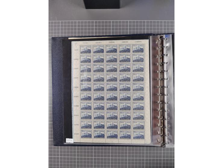 1919/23, meist postfrische Sammlung mit über 200 Bögen, bis auf wenige aufgetrennte Exemplare in kpl. Bogen, dabei auch etwas