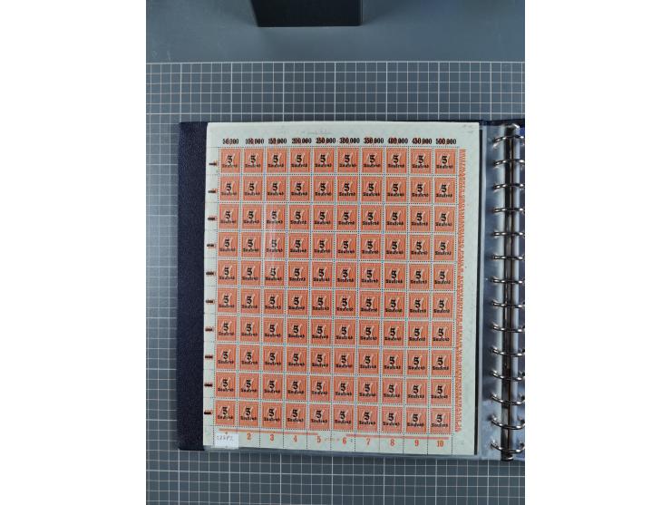 1919/23, meist postfrische Sammlung mit über 200 Bögen, bis auf wenige aufgetrennte Exemplare in kpl. Bogen, dabei auch etwas