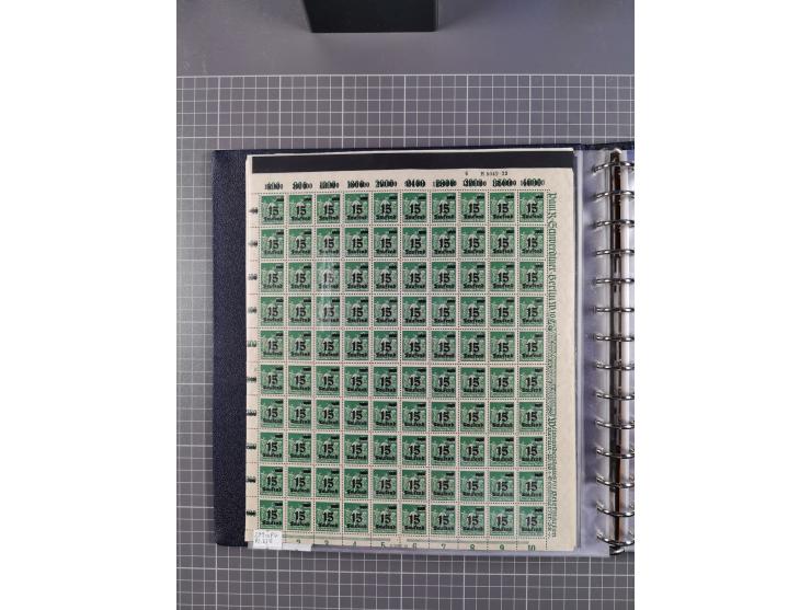 1919/23, meist postfrische Sammlung mit über 200 Bögen, bis auf wenige aufgetrennte Exemplare in kpl. Bogen, dabei auch etwas