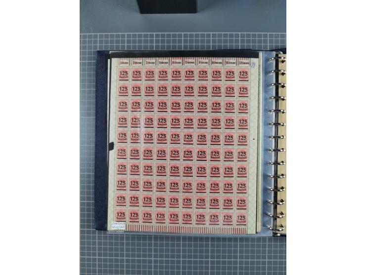 1919/23, meist postfrische Sammlung mit über 200 Bögen, bis auf wenige aufgetrennte Exemplare in kpl. Bogen, dabei auch etwas