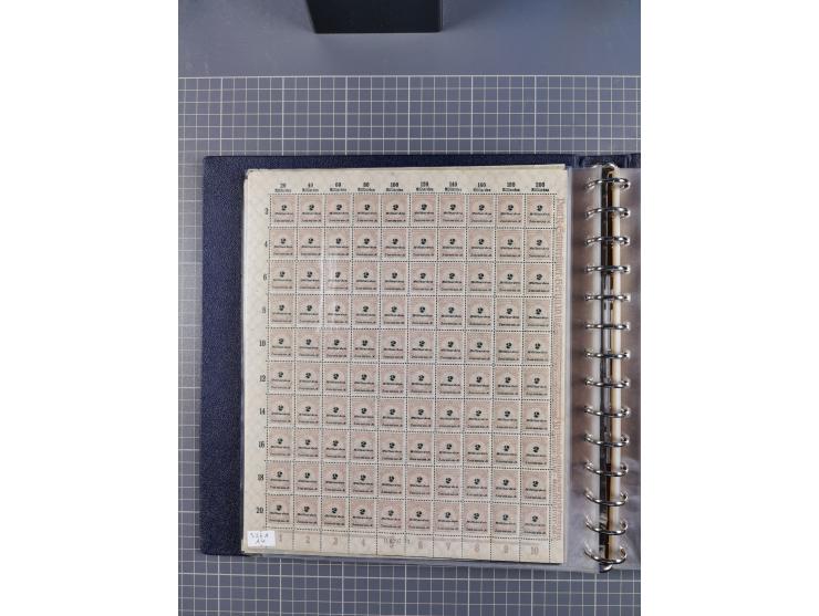 1919/23, meist postfrische Sammlung mit über 200 Bögen, bis auf wenige aufgetrennte Exemplare in kpl. Bogen, dabei auch etwas