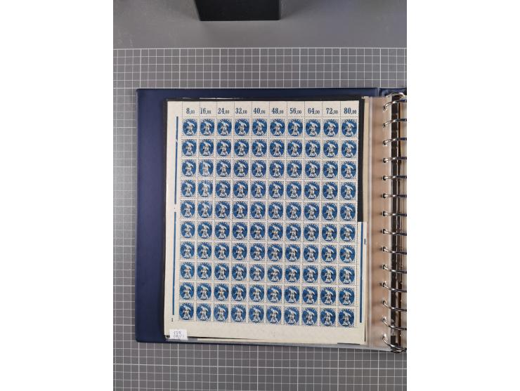 1919/23, meist postfrische Sammlung mit über 200 Bögen, bis auf wenige aufgetrennte Exemplare in kpl. Bogen, dabei auch etwas