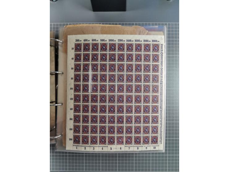 1921/22, postfrischer und ungebrauchter Bestand mit etwas über 200 Bogen und Bogenteilen, dabei Walzen- und Plattenbogen, HAN