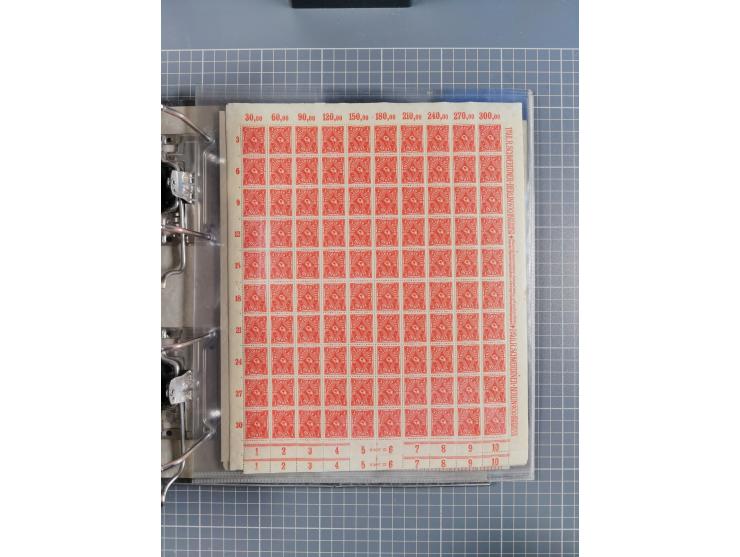 1921/22, postfrischer und ungebrauchter Bestand mit etwas über 200 Bogen und Bogenteilen, dabei Walzen- und Plattenbogen, HAN