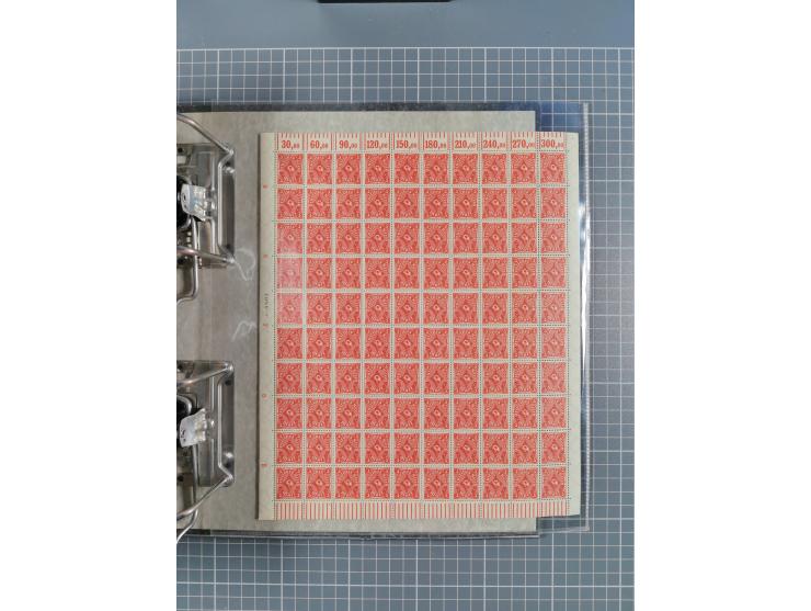 1921/22, postfrischer und ungebrauchter Bestand mit etwas über 200 Bogen und Bogenteilen, dabei Walzen- und Plattenbogen, HAN