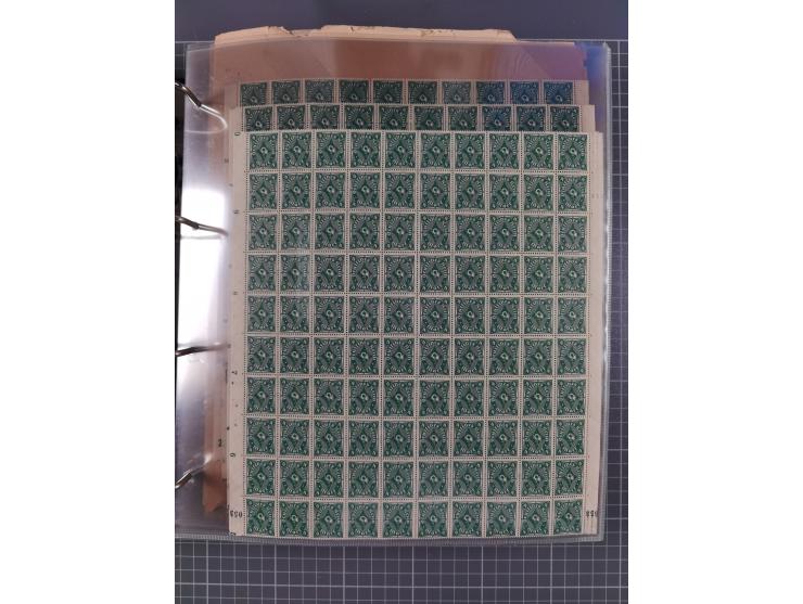 1921/22, postfrischer und ungebrauchter Bestand mit etwas über 200 Bogen und Bogenteilen, dabei Walzen- und Plattenbogen, HAN