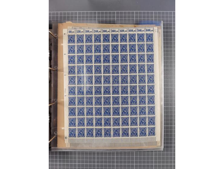 1921/22, postfrischer und ungebrauchter Bestand mit etwas über 200 Bogen und Bogenteilen, dabei Walzen- und Plattenbogen, HAN