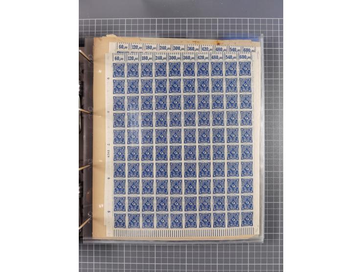1921/22, postfrischer und ungebrauchter Bestand mit etwas über 200 Bogen und Bogenteilen, dabei Walzen- und Plattenbogen, HAN