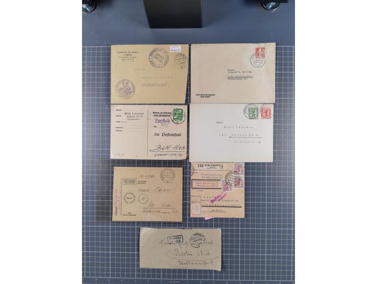 1945/48, über 200 Briefe, Karten und Ganzsachen mit frühe Post von und nach Berlin, R-Briefe, interessante Mischfrankaturen, 