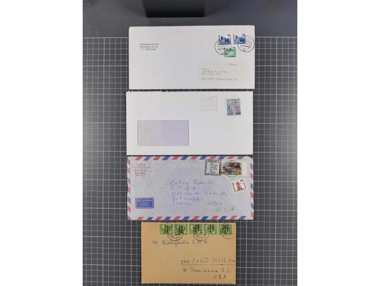 1945/48, über 200 Briefe, Karten und Ganzsachen mit frühe Post von und nach Berlin, R-Briefe, interessante Mischfrankaturen, 