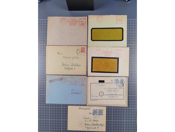 1945/48, umfangreicher Sammlungsbestand mit geschätzt fast 400 Briefen, Karten und Ganzsachen. Dabei sehr viel Auslandspost m