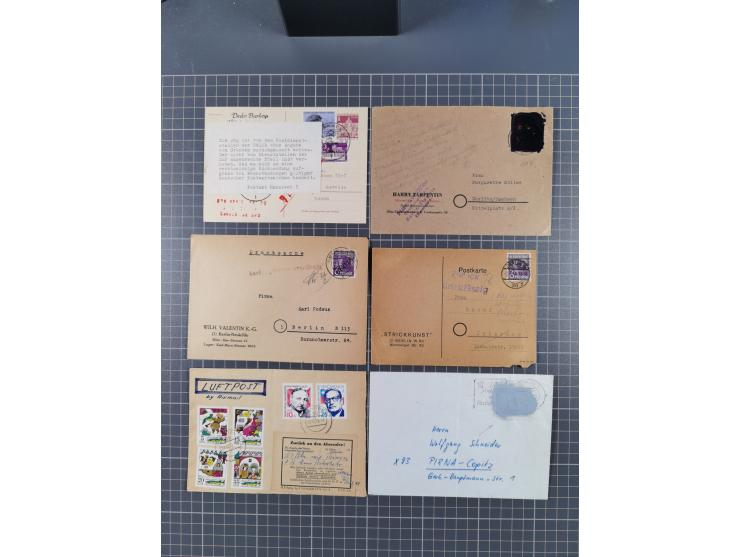 Postkrieg: 1948/85, Partie mit 45 Briefen, Karten und Ganzsachen, dabei Schwärzungen, Aufkleber, Hinweisstempel usw.