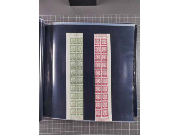 1960/75. postfrische Bogenteile der Dauerserien ab Bedeutende Deutsche, dabei Formnummern und Berlin mit u.a. Mi.-Nr. 246-49 