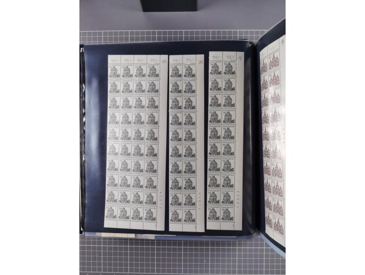 1960/75. postfrische Bogenteile der Dauerserien ab Bedeutende Deutsche, dabei Formnummern und Berlin mit u.a. Mi.-Nr. 246-49 