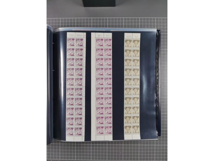 1960/75. postfrische Bogenteile der Dauerserien ab Bedeutende Deutsche, dabei Formnummern und Berlin mit u.a. Mi.-Nr. 246-49 