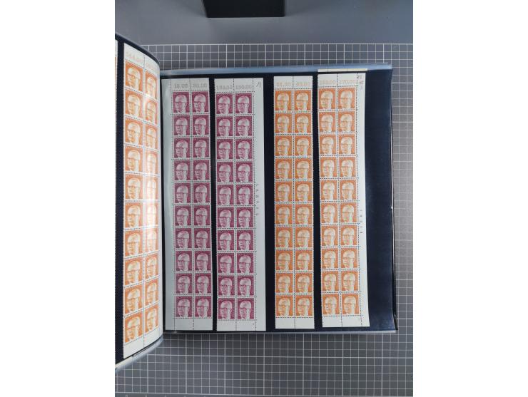 1960/75. postfrische Bogenteile der Dauerserien ab Bedeutende Deutsche, dabei Formnummern und Berlin mit u.a. Mi.-Nr. 246-49 