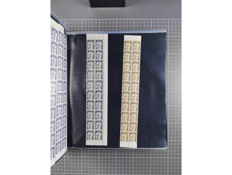 1960/75. postfrische Bogenteile der Dauerserien ab Bedeutende Deutsche, dabei Formnummern und Berlin mit u.a. Mi.-Nr. 246-49 